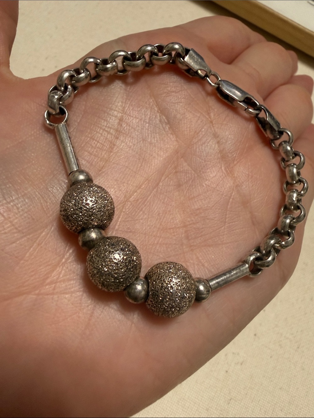 Sterling Silver 925 Textured Bead Bracelet 7’ inch - Picture 5 of 12